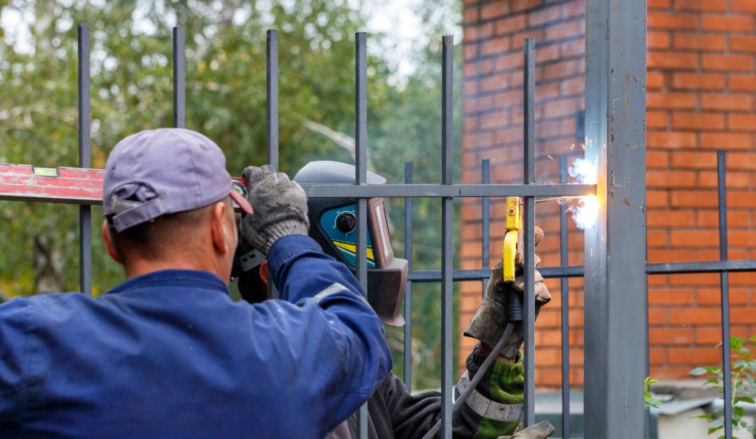 What Is the Best Time of Year to Install a Fence?